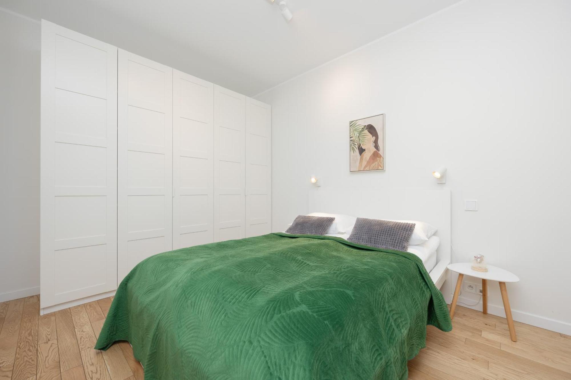 Srodmiescie Warsaw Muranow Apartments With Parking By Noclegi Renters Exteriör bild